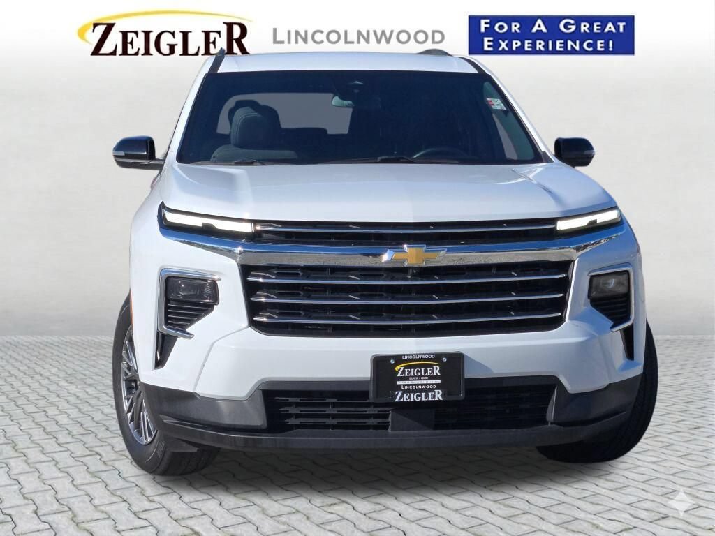 Used 2024 Chevrolet Traverse LT AWD/4WD image 4