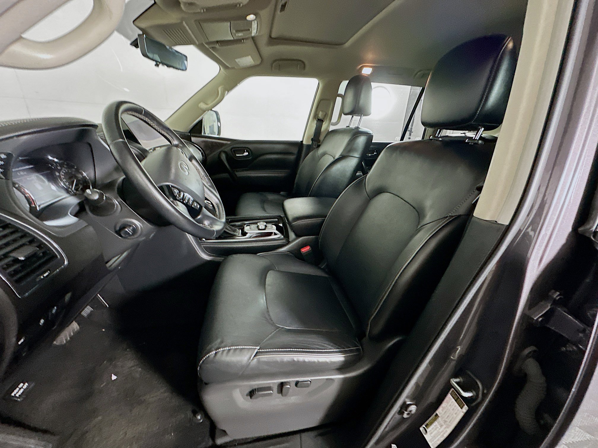 Used 2024 INFINITI QX80 Luxe image 13