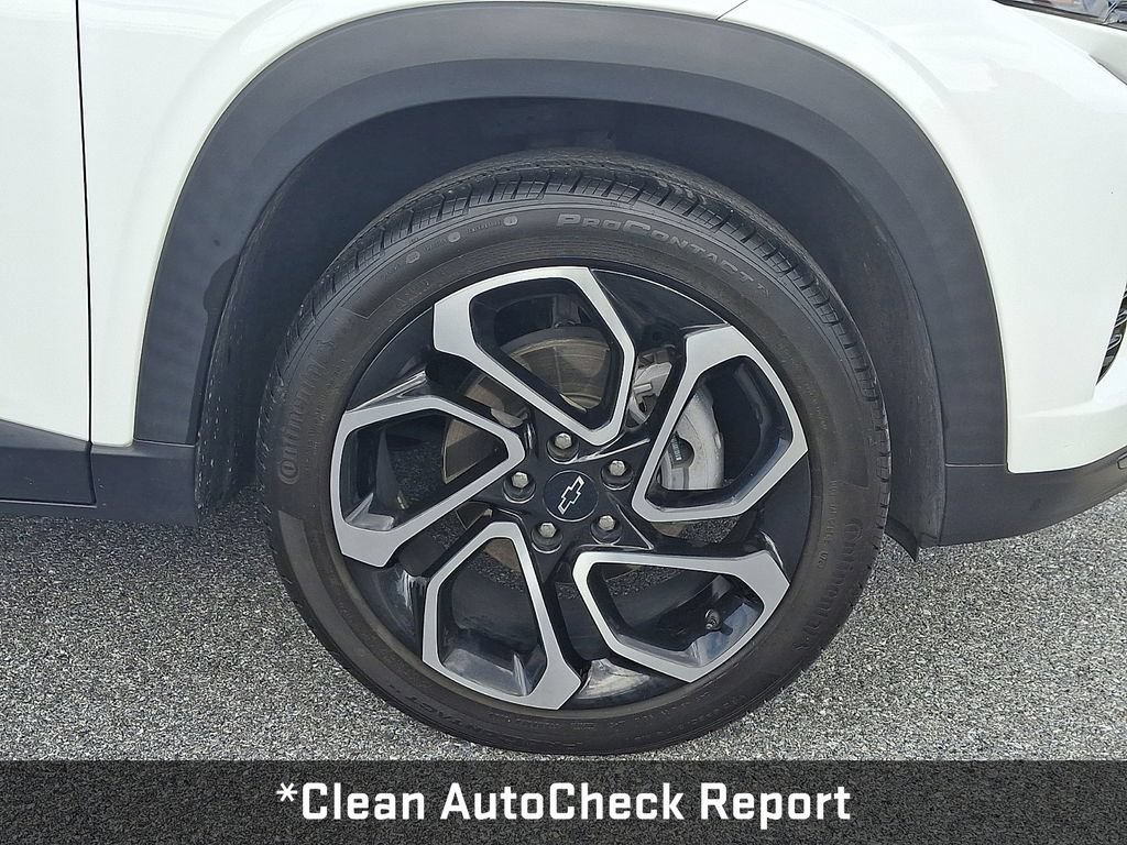 Certified 2024 Chevrolet Trax RS w/ Sunroof Package FWD image 11