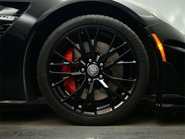 Used 2015 Chevrolet Corvette Z06 w/ 2LZ Preferred Equipment Group image 27