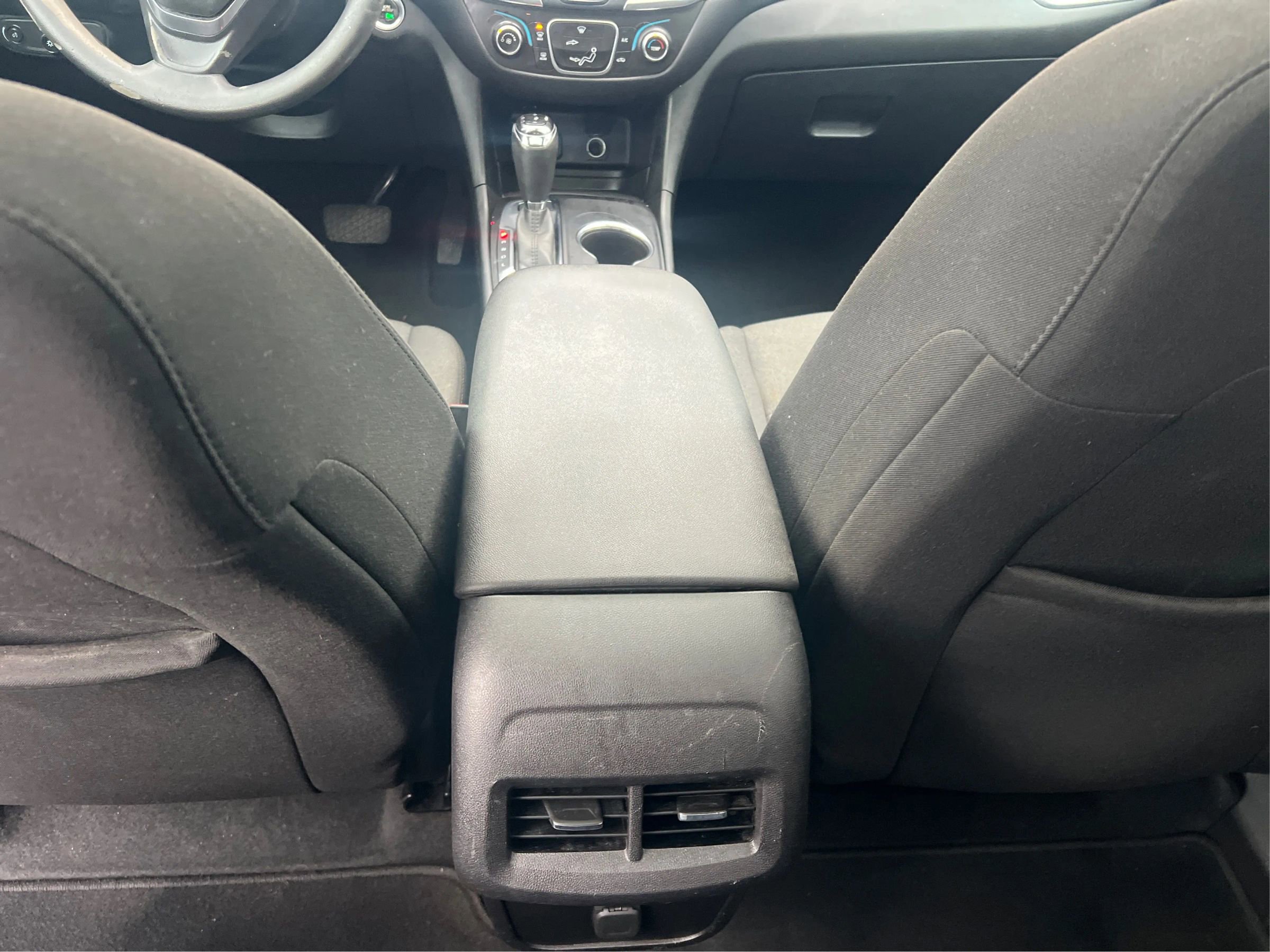 Used 2018 Chevrolet Equinox LT AWD/4WD image 20