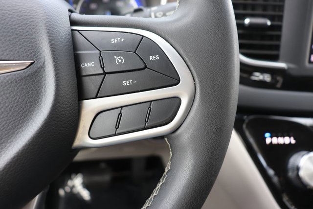 Used 2023 Chrysler Voyager LX FWD image 20
