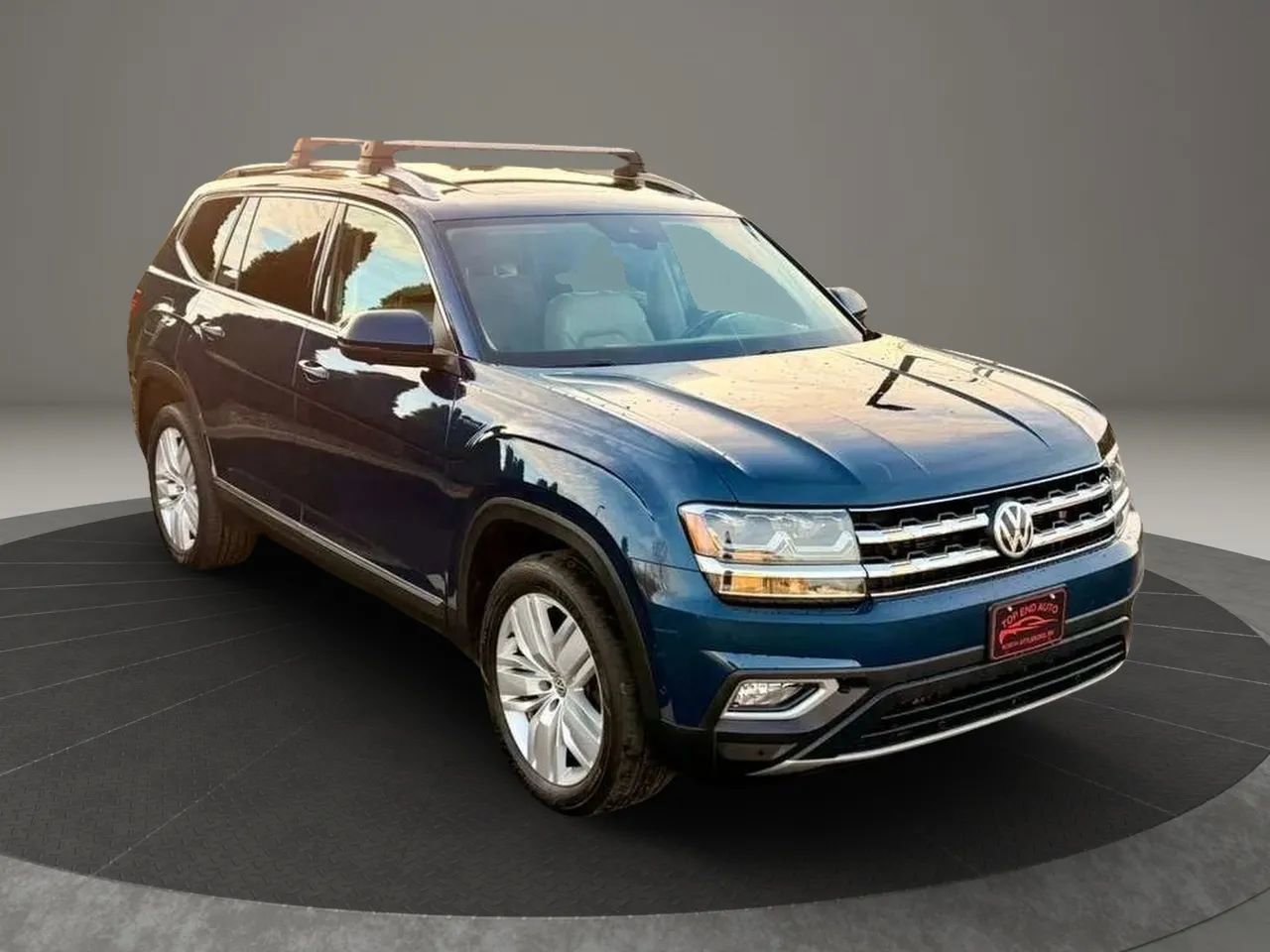 Used 2019 Volkswagen Atlas SEL Premium image 3