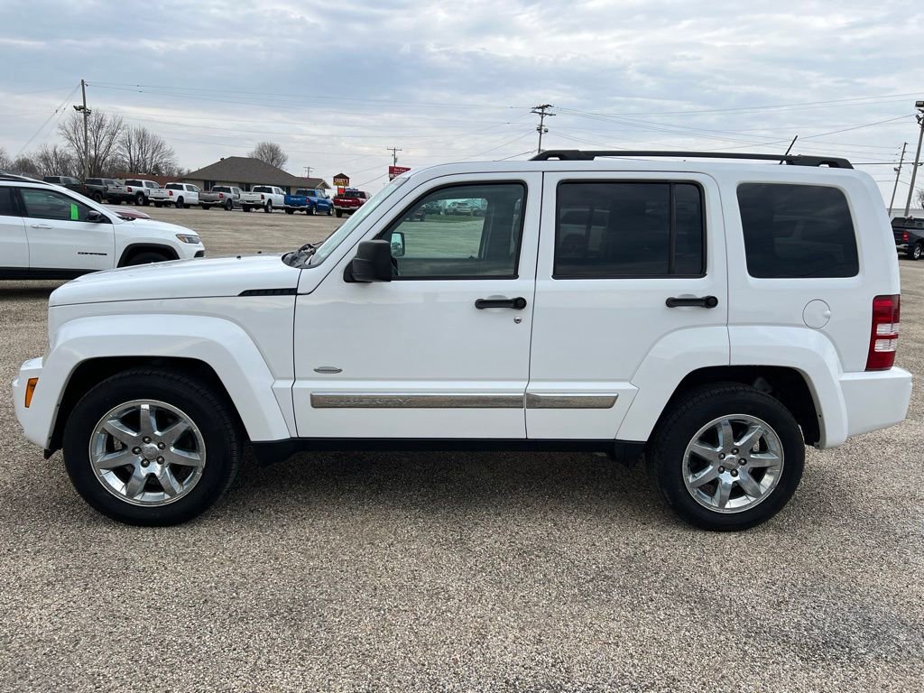 Used 2012 Jeep Liberty Sport image 2