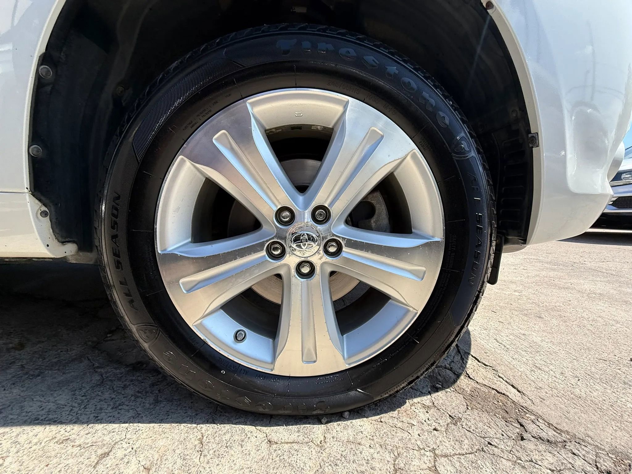 Used 2009 Toyota Highlander Limited FWD image 24