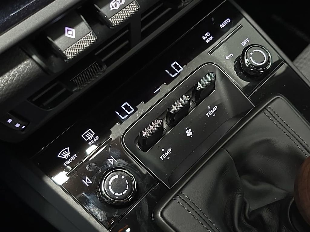 New 2026 Porsche 911 Carrera T RWD image 19
