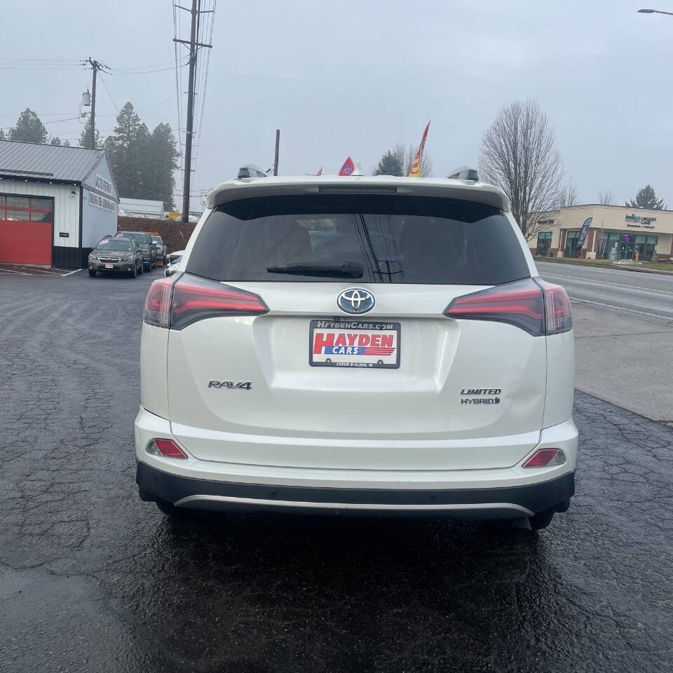 Used 2017 Toyota RAV4 Limited w/ Carpet Mat Package AWD/4WD image 4