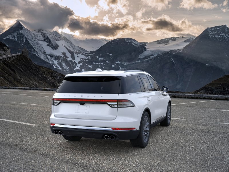 New 2026 Lincoln Aviator Reserve w/ Illumination Package AWD/4WD image 8