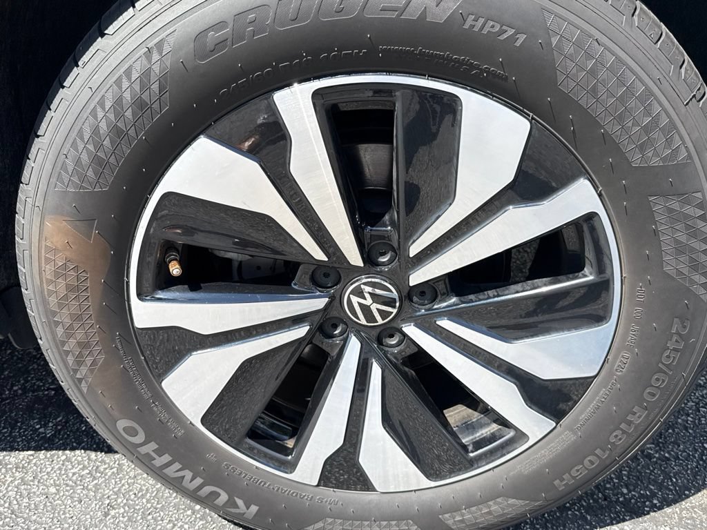 Used 2024 Volkswagen Atlas Cross Sport SE AWD/4WD image 10