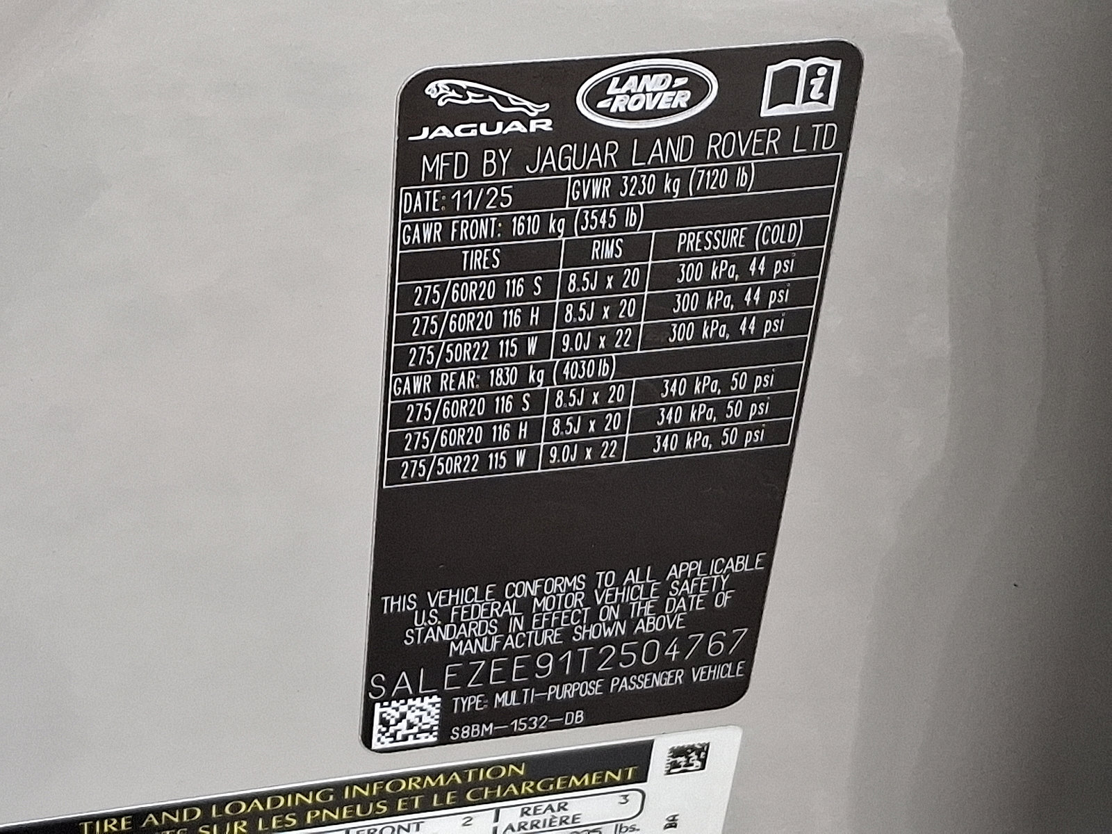New 2026 Land Rover Defender 110 OCTA image 19