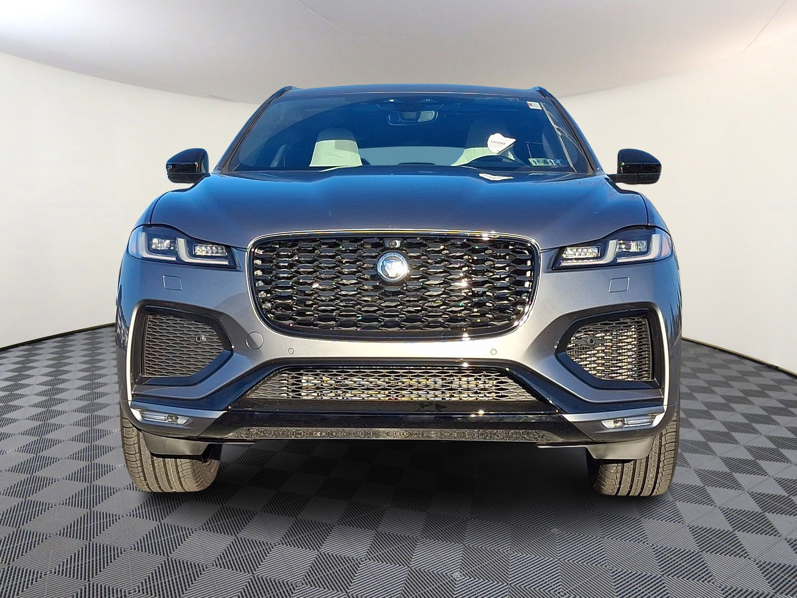 New 2026 Jaguar F-PACE R-Dynamic S image 6