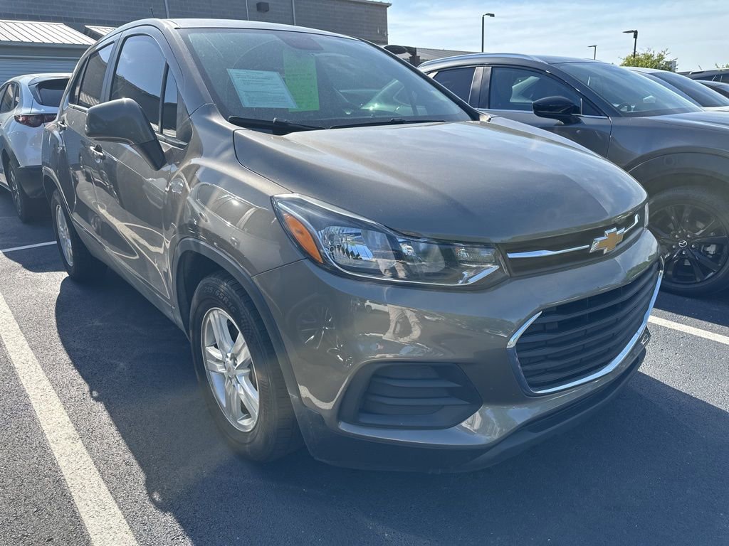 Used 2021 Chevrolet Trax LS w/ Tint and Cruise Package FWD image 2