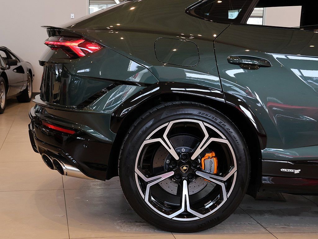Used 2023 Lamborghini Urus S image 28