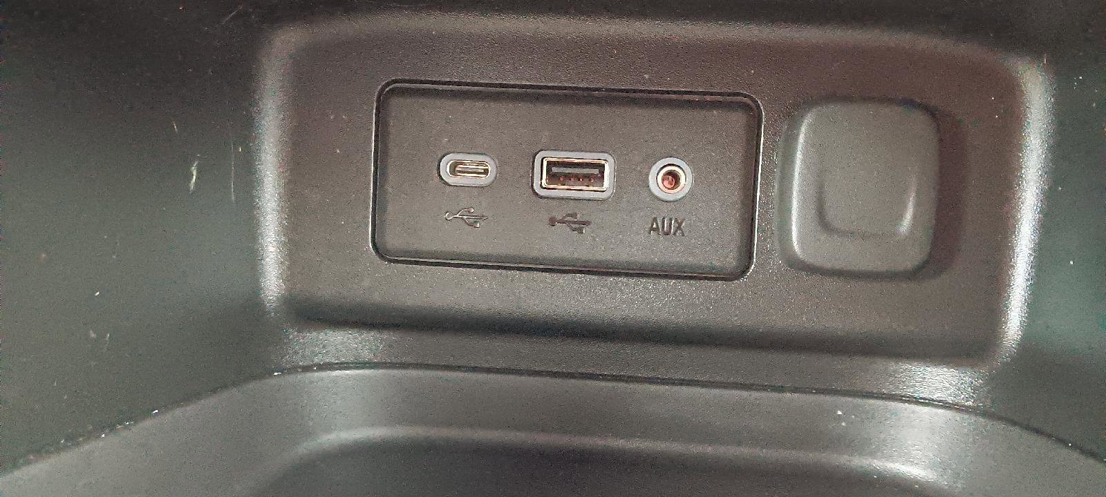 Used 2022 Chevrolet Equinox LT image 24