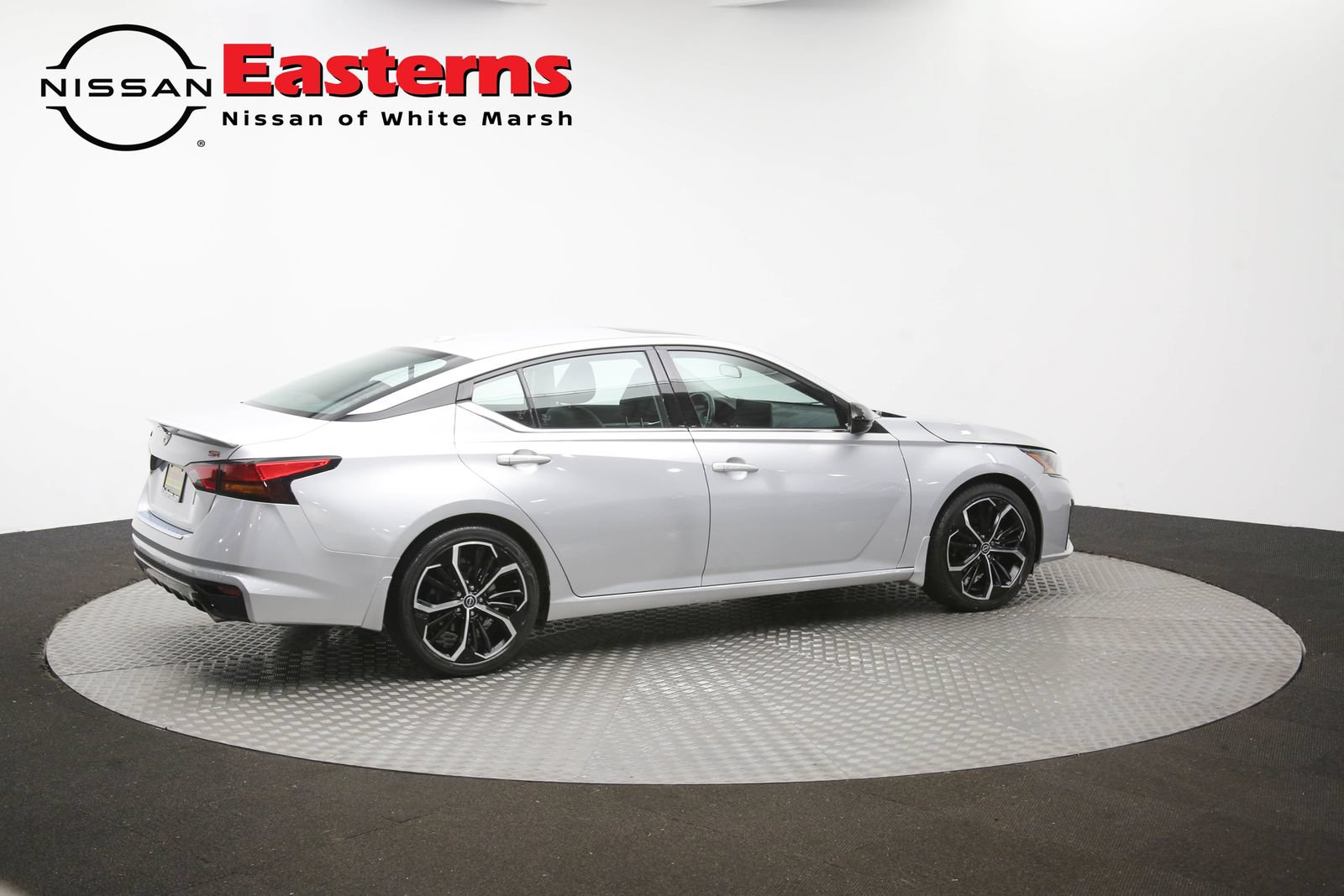 Used 2023 Nissan Altima 2.5 SR w/ SR Premium Package FWD image 41