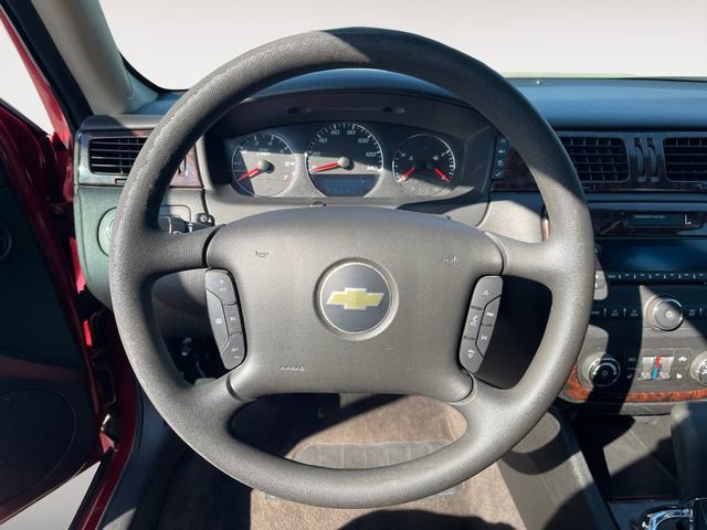 Used 2015 Chevrolet Impala LTZ FWD image 12