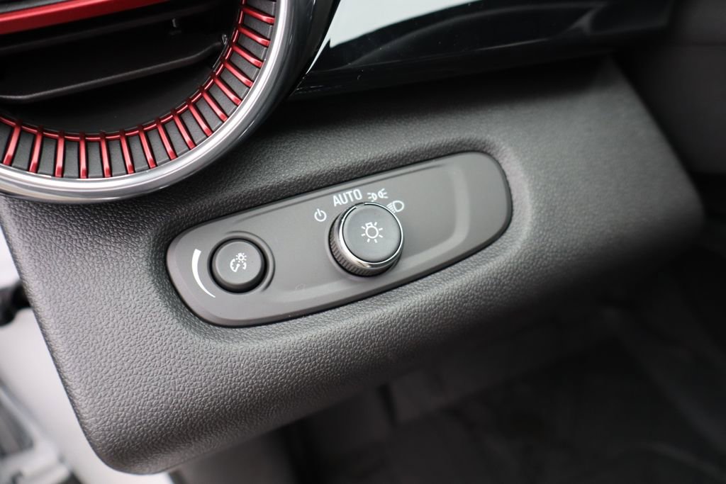 New 2026 Chevrolet Trax RS w/ Sunroof Package image 11