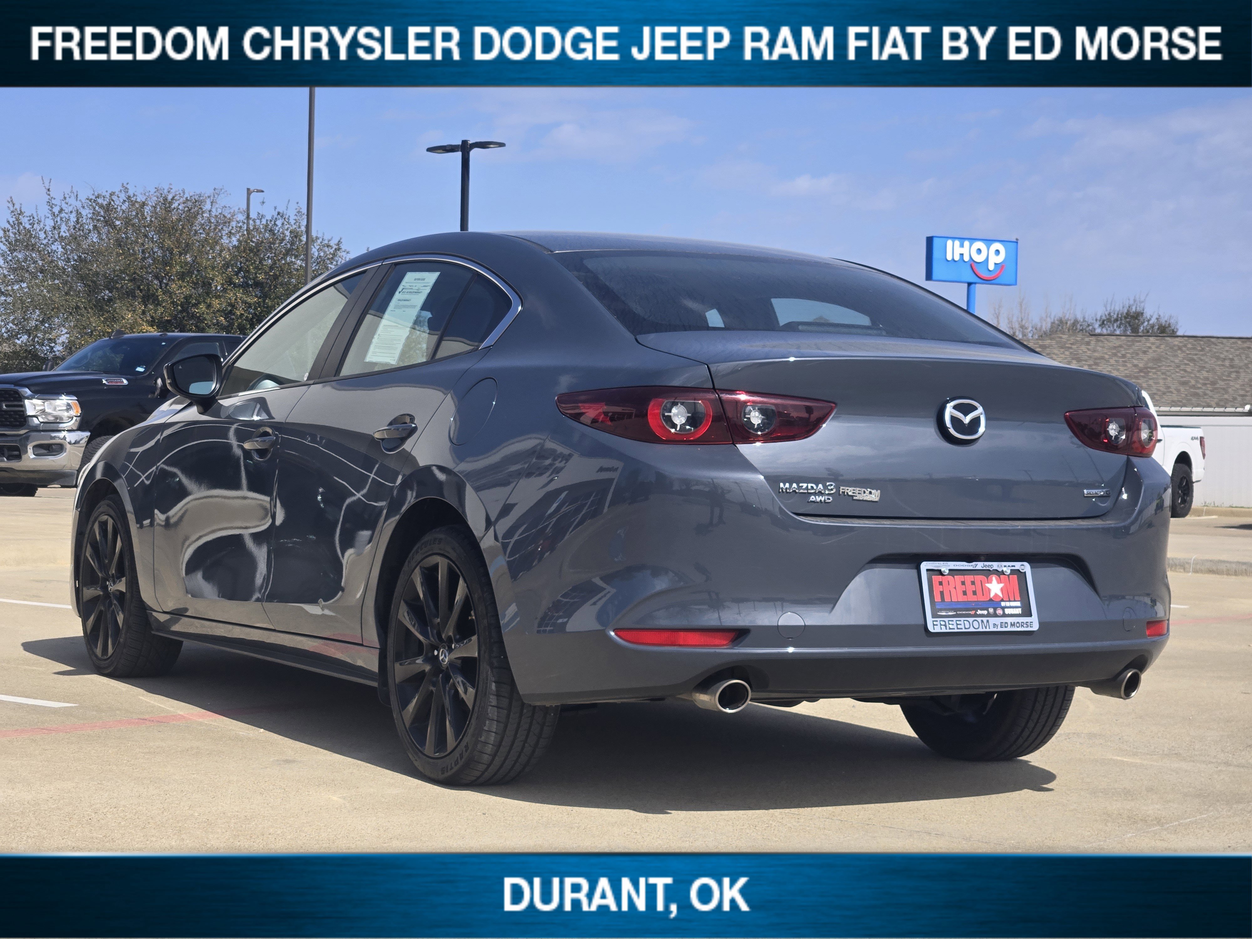 Used 2024 MAZDA MAZDA3 s image 5