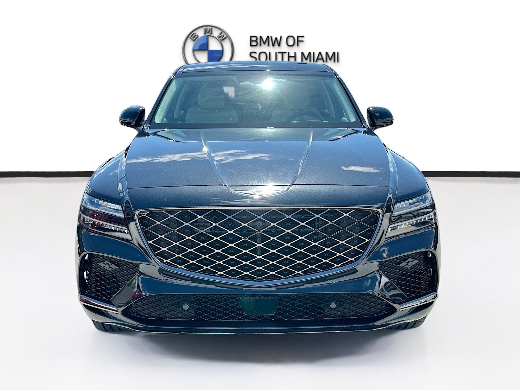 Used 2025 Genesis GV80 3.5T e-SC AWD/4WD image 2