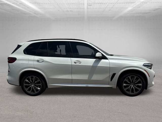 Used 2021 BMW X5 M50i AWD/4WD image 9