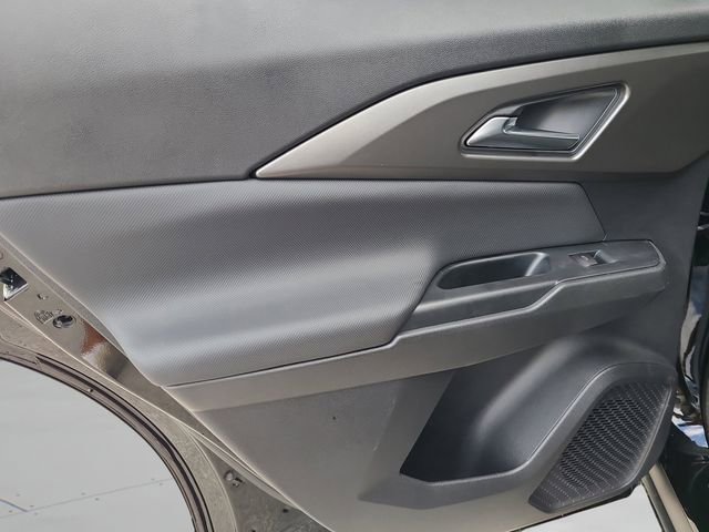 New 2026 Chevrolet Equinox EV LT image 18