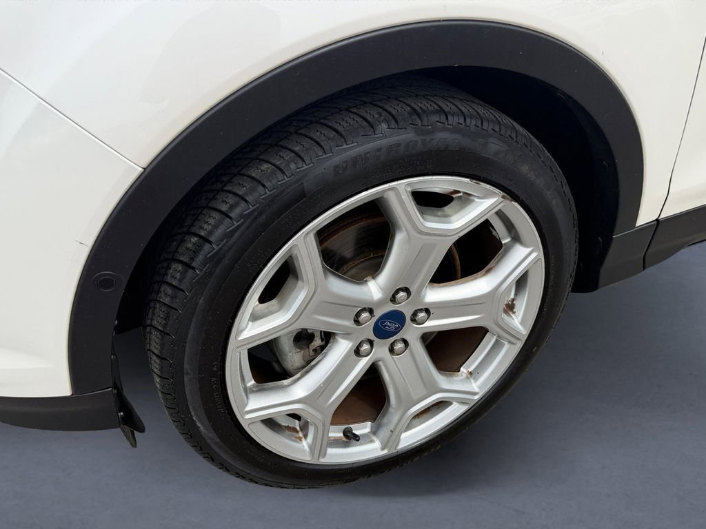 Used 2019 Ford Escape Titanium FWD image 9