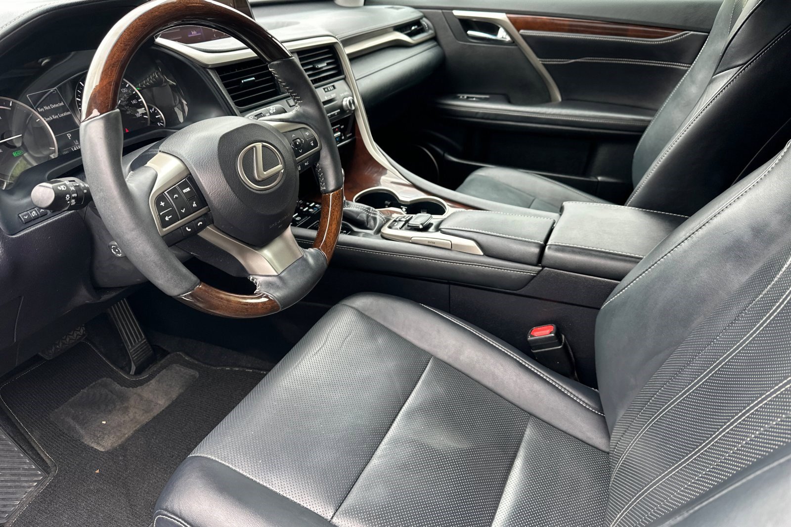 Used 2016 Lexus RX 450h AWD w/ Cold Weather Package image 11
