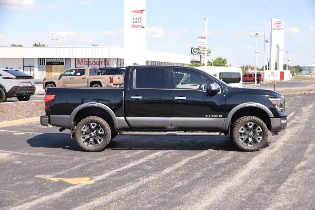 Used 2023 Nissan Titan Platinum Reserve w/ Moonroof Package AWD/4WD image 5
