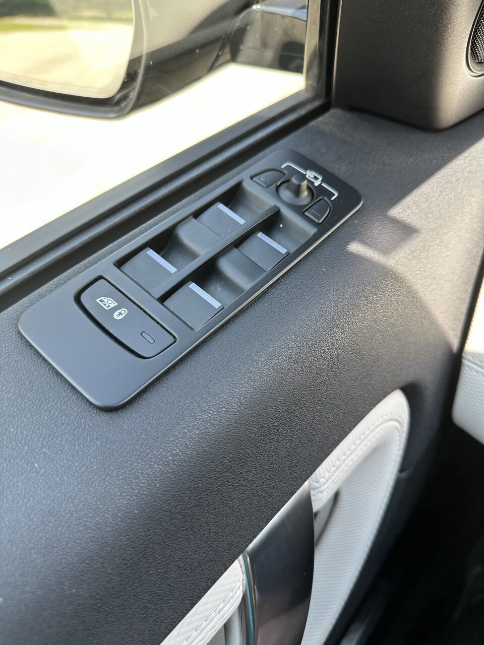 Used 2023 Land Rover Discovery Sport S R-Dynamic image 26