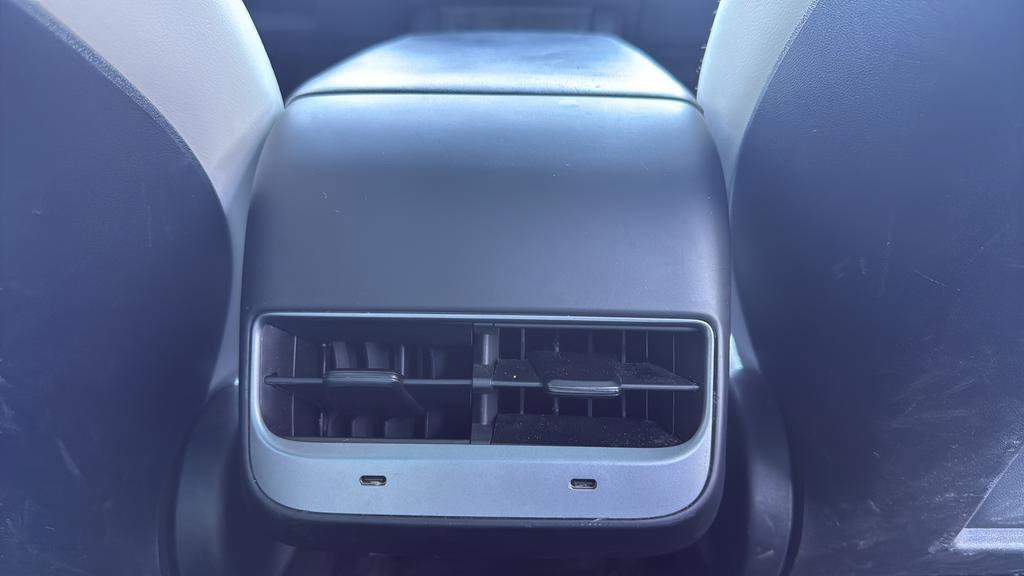 Used 2021 Tesla Model 3 Long Range image 16