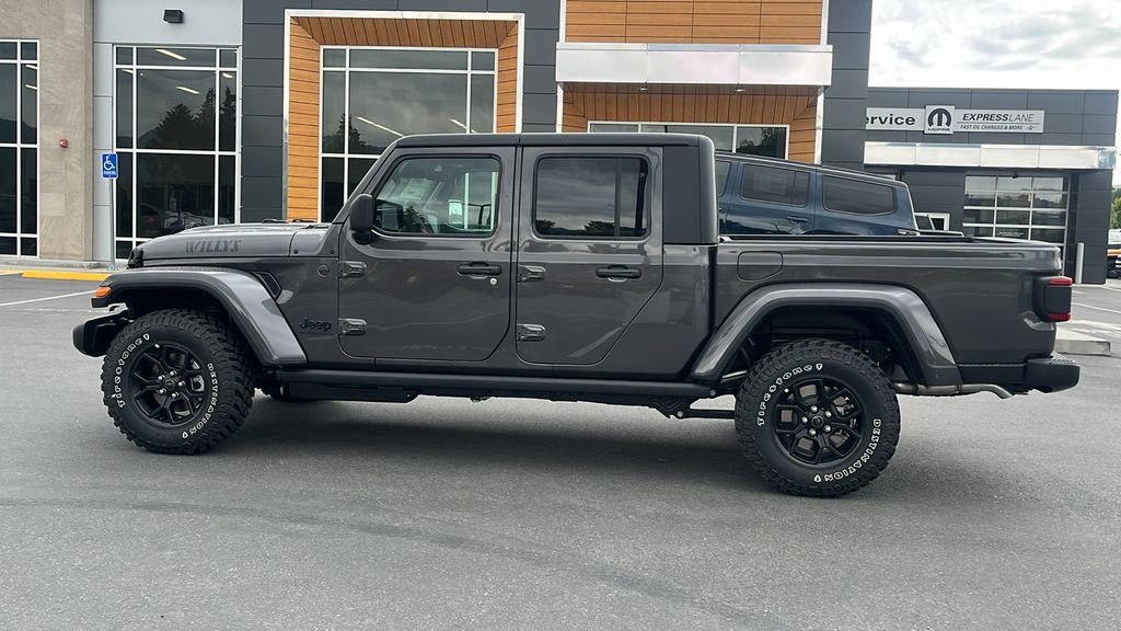 New 2026 Jeep Gladiator Sport AWD/4WD image 8