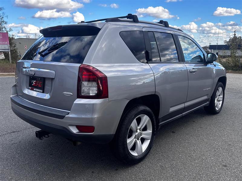 Used 2016 Jeep Compass Latitude image 5