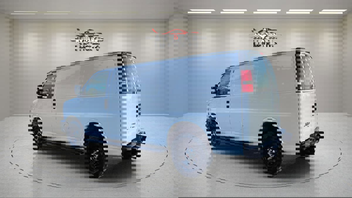 Used 2014 GMC Savana 2500 image 3