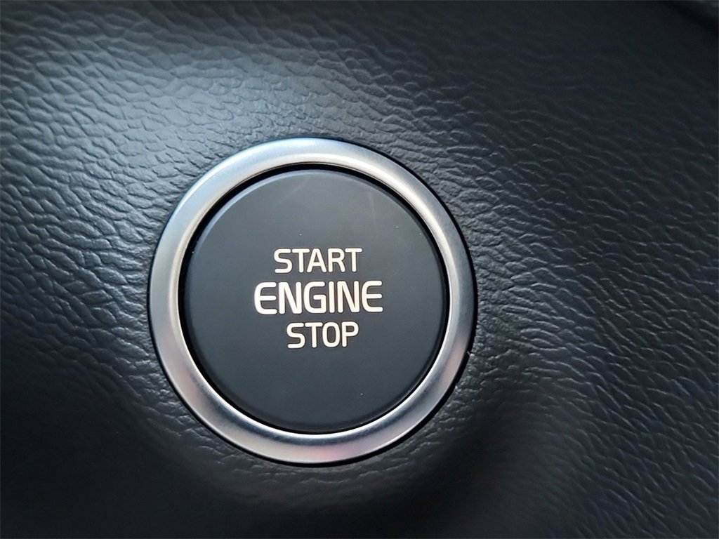 New 2025 Volvo XC40 B5 Plus w/ Protection Package Premier image 14