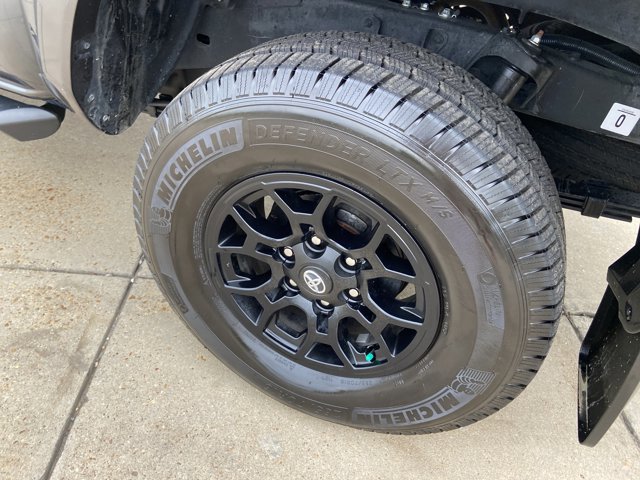 Used 2021 Toyota Tacoma SR5 image 30