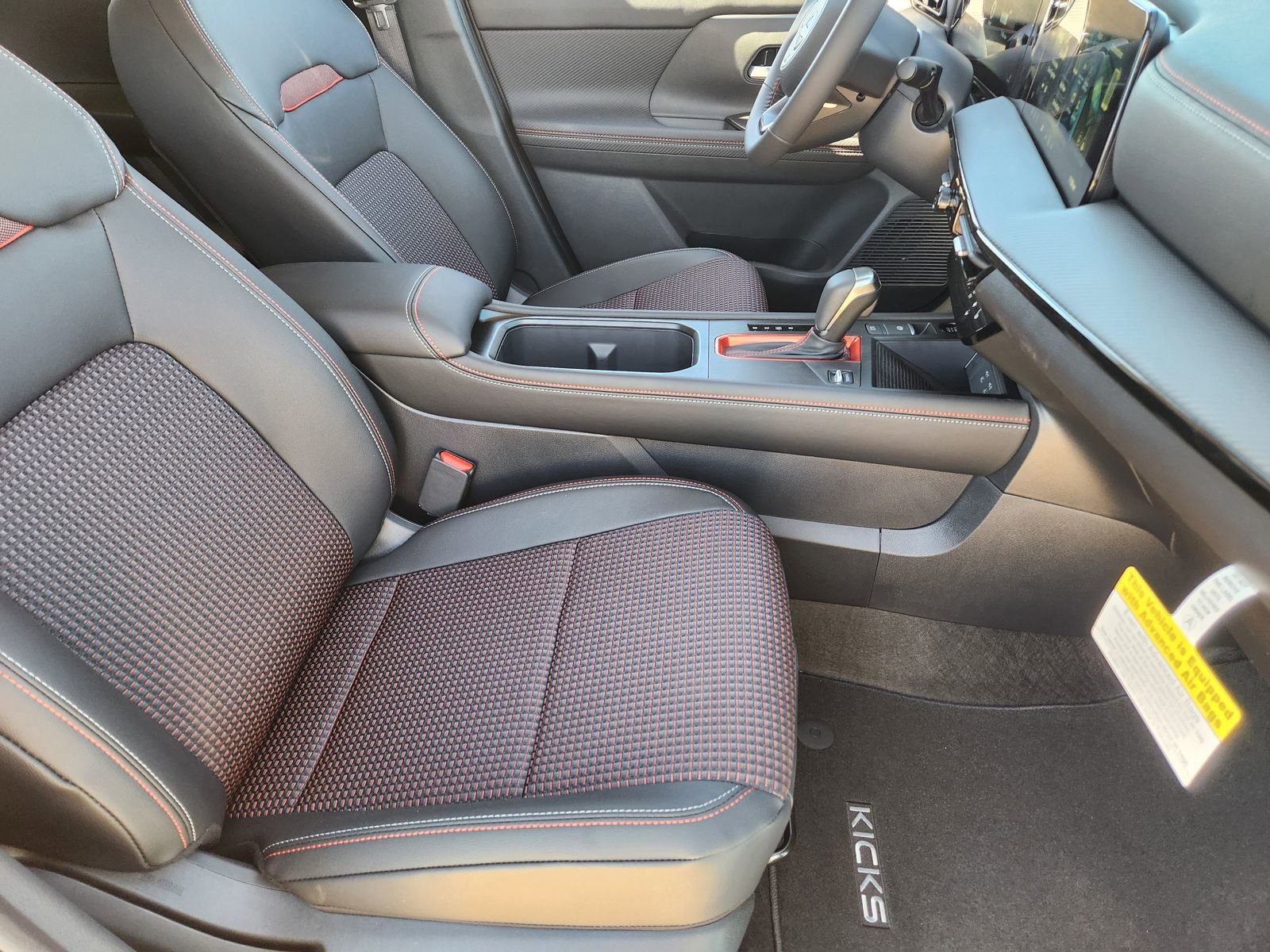 New 2026 Nissan Kicks SR w/ Cold Weather Package image 14