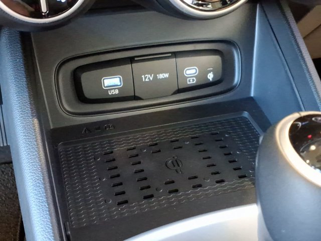 New 2026 Hyundai Venue SEL FWD image 14