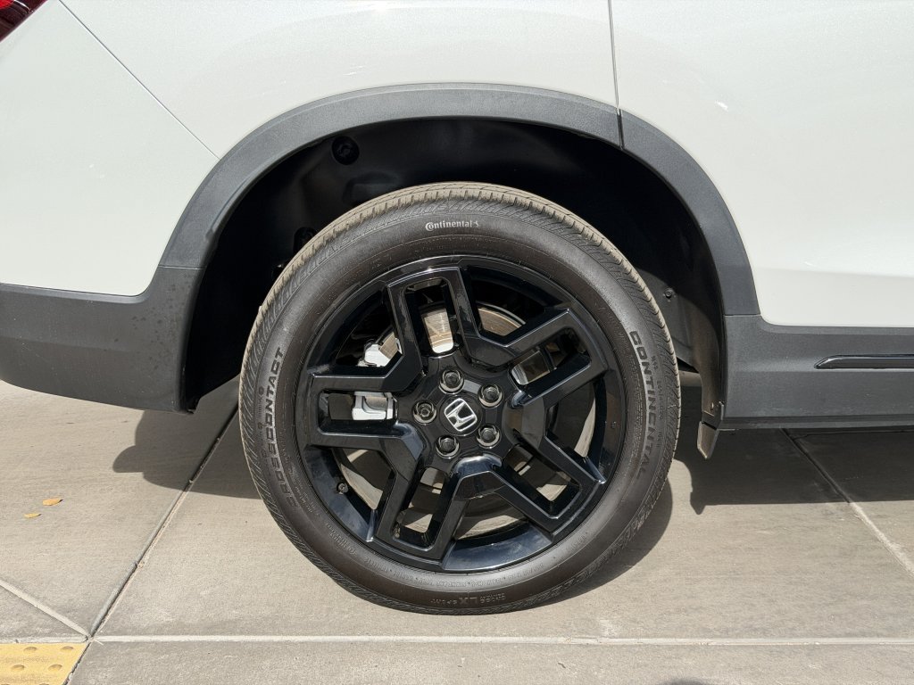 Used 2025 Honda Passport Black Edition image 15