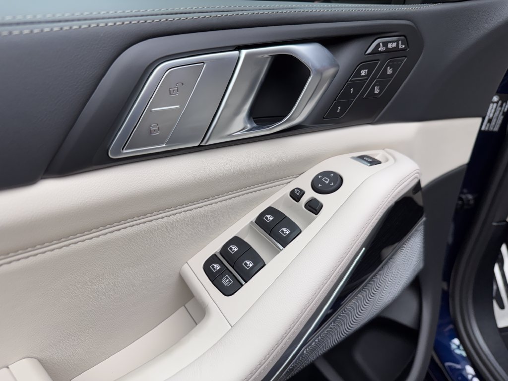 New 2027 BMW X7 M60i AWD/4WD image 11