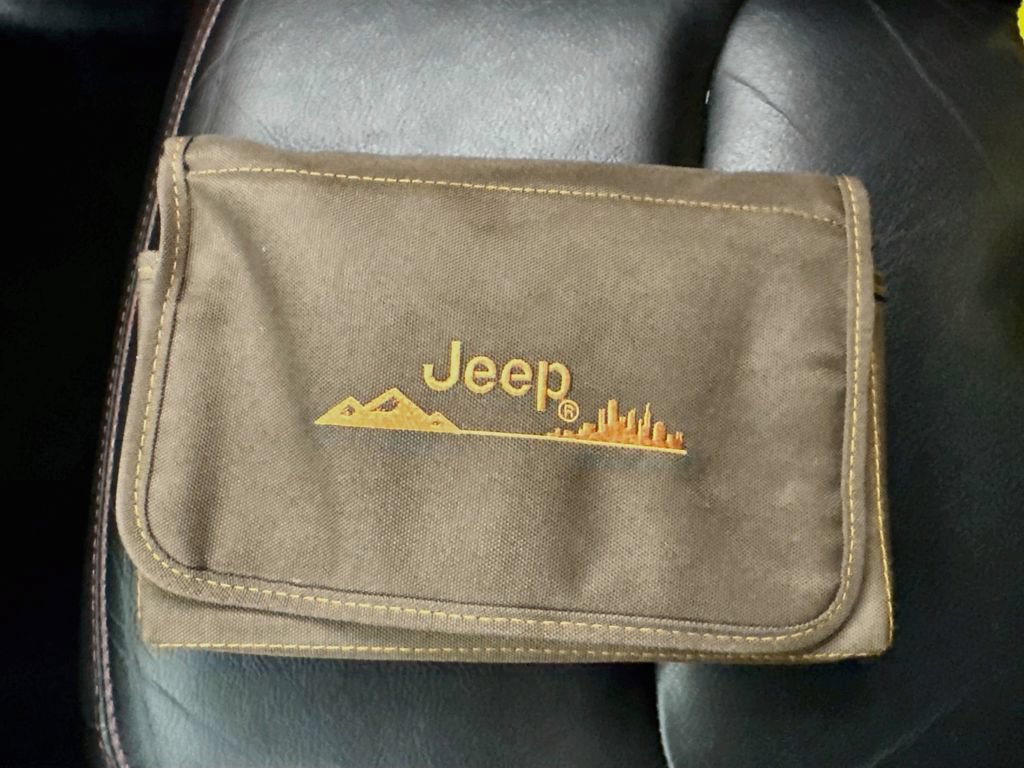 Used 2018 Jeep Wrangler Unlimited Rubicon AWD/4WD image 47