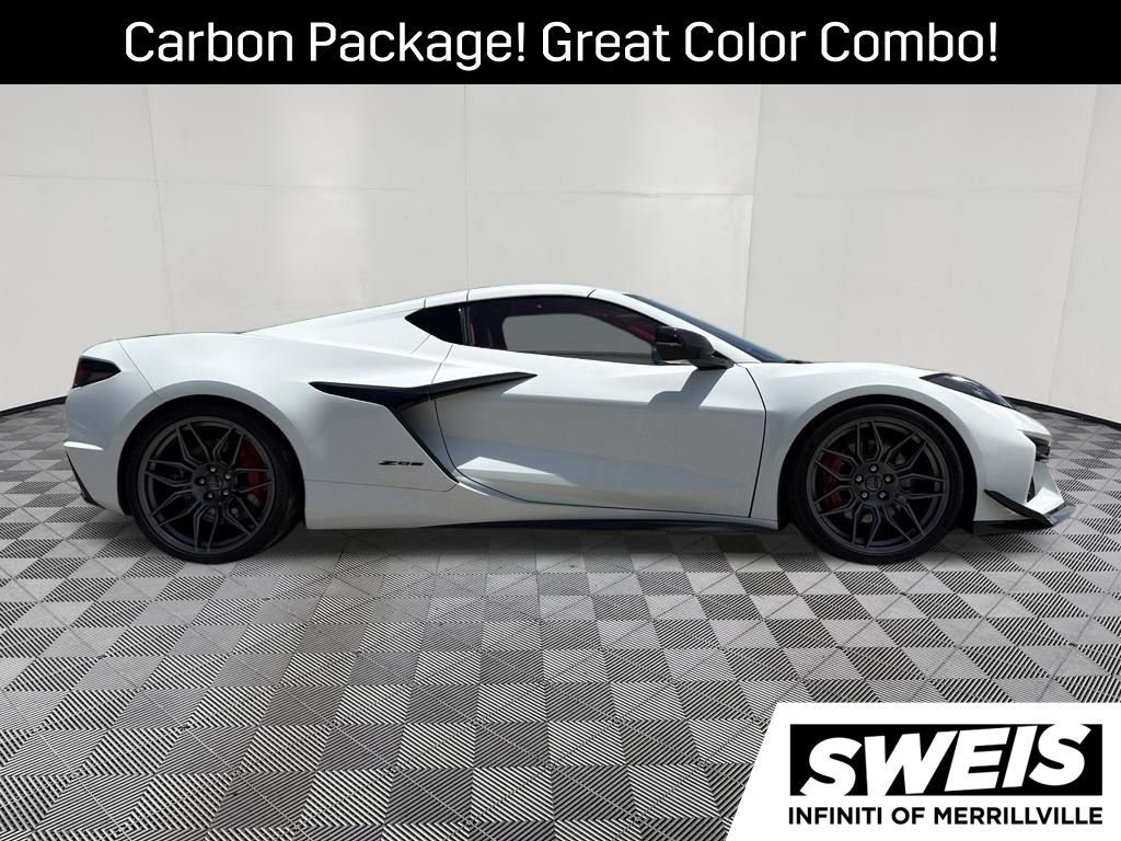 Used 2023 Chevrolet Corvette Z06 RWD image 10