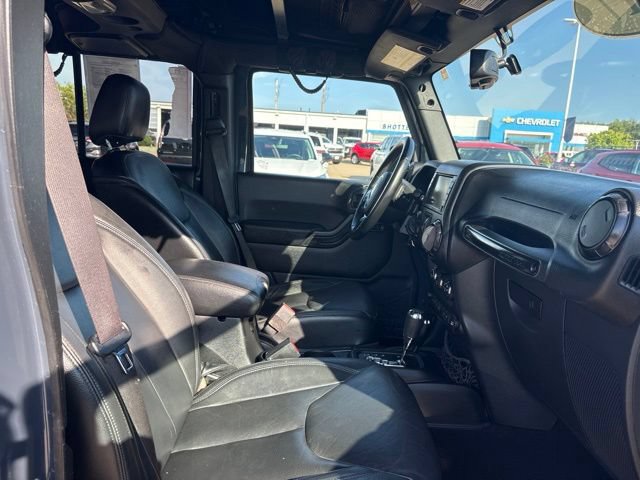 Used 2017 Jeep Wrangler Unlimited Sahara AWD/4WD image 41