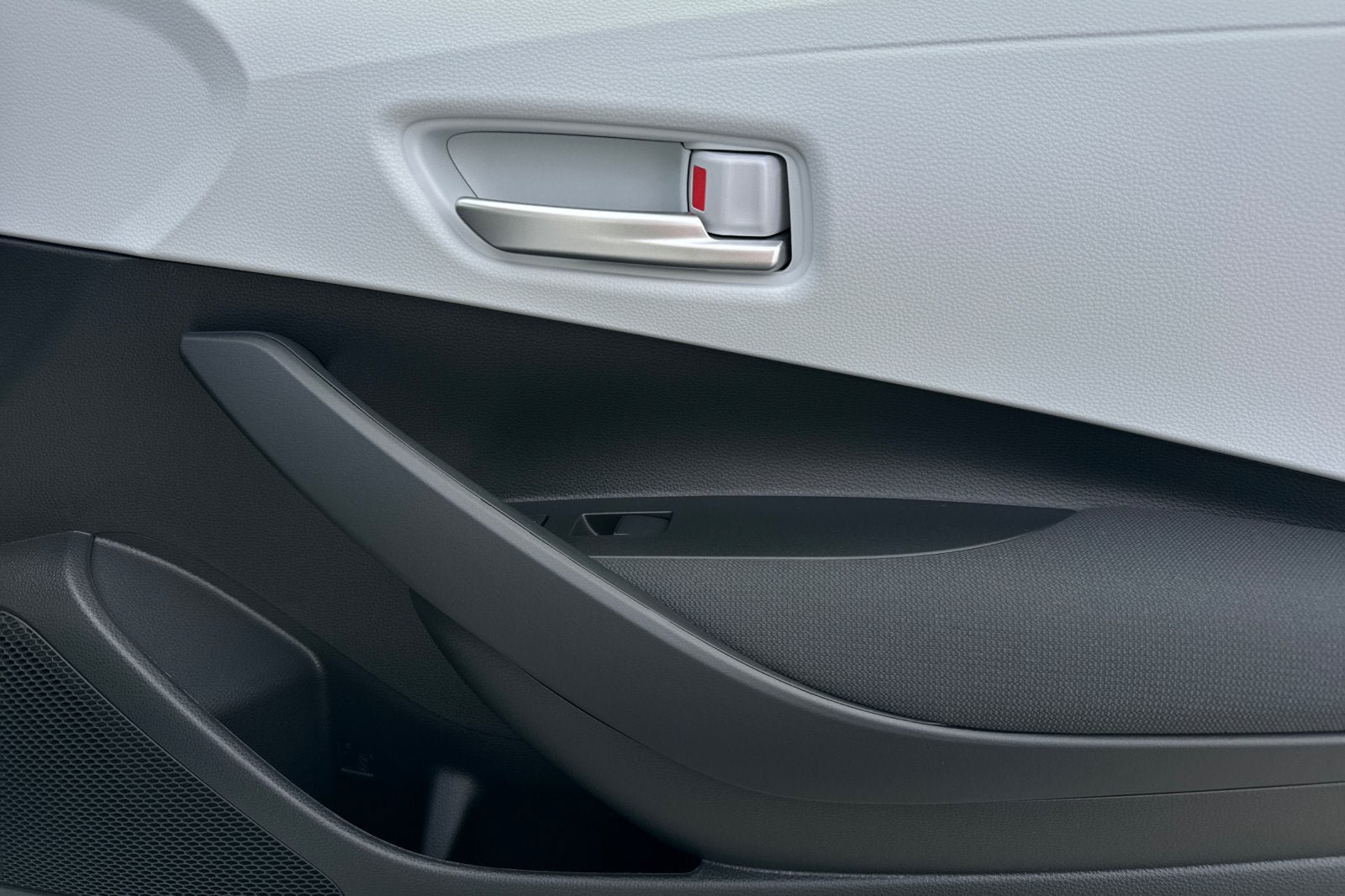 New 2026 Toyota Corolla SE FWD image 18