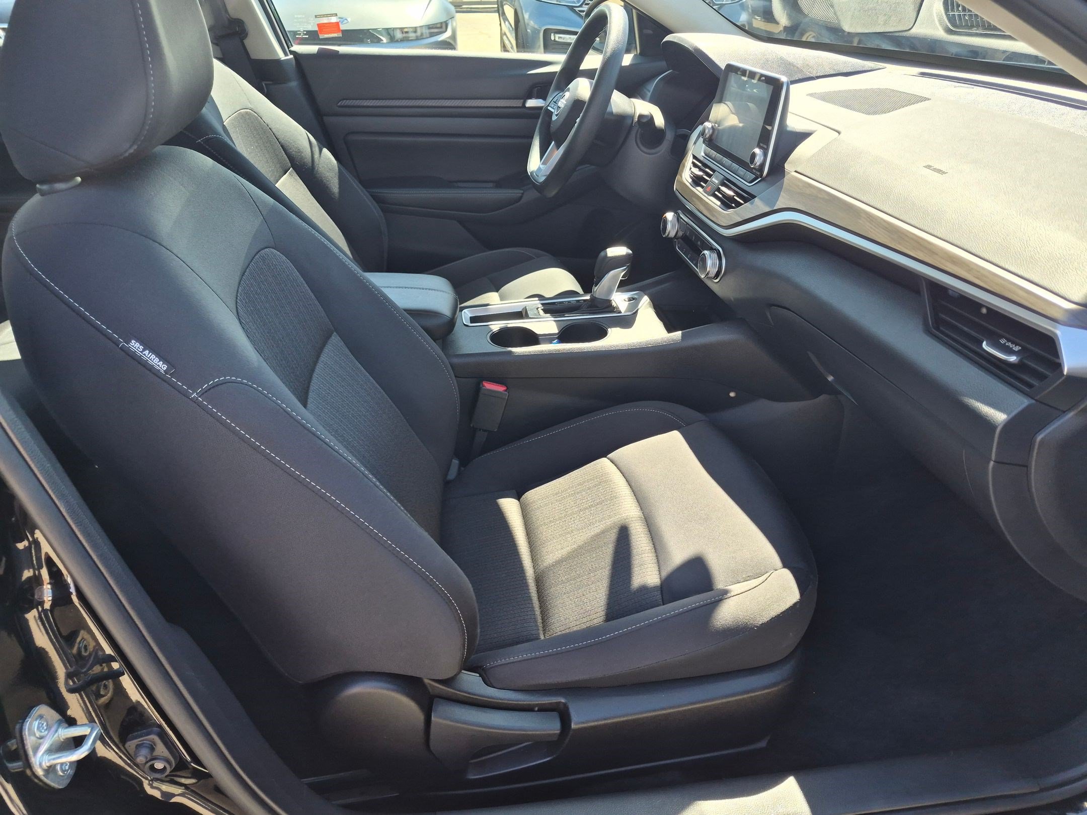 Certified 2025 Nissan Altima 2.5 SV FWD image 32