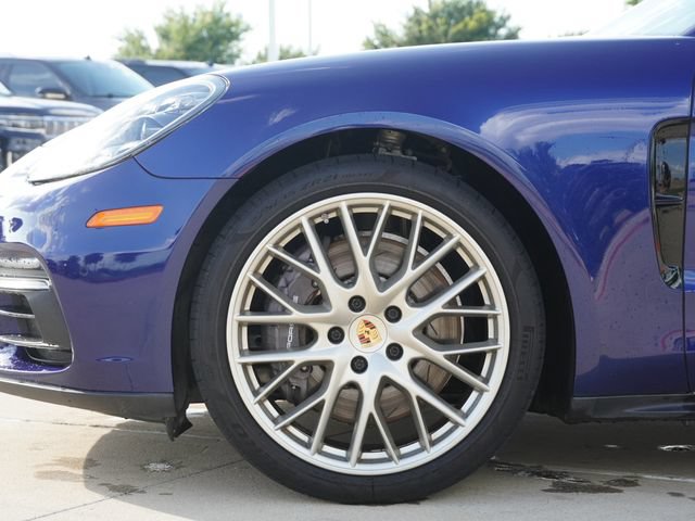 Used 2020 Porsche Panamera 4 AWD/4WD image 5