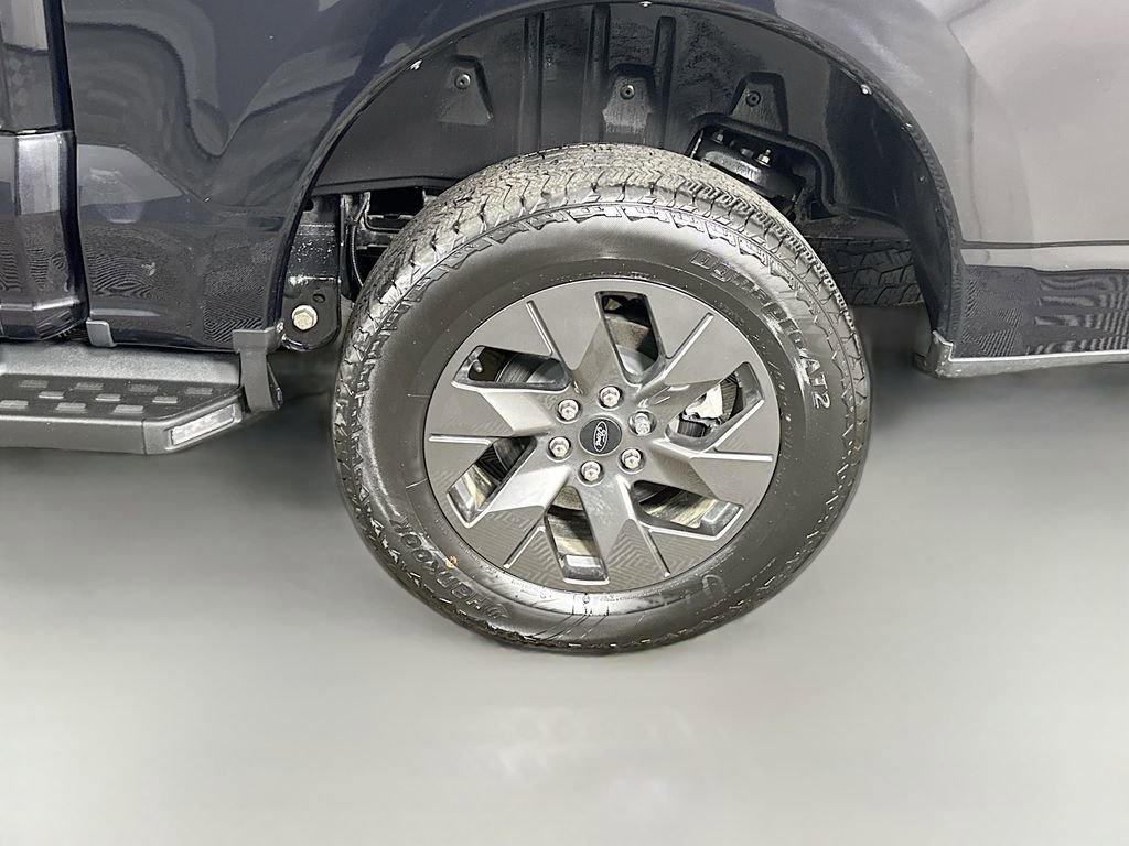 Used 2023 Ford F150 Lightning Lariat AWD/4WD image 38