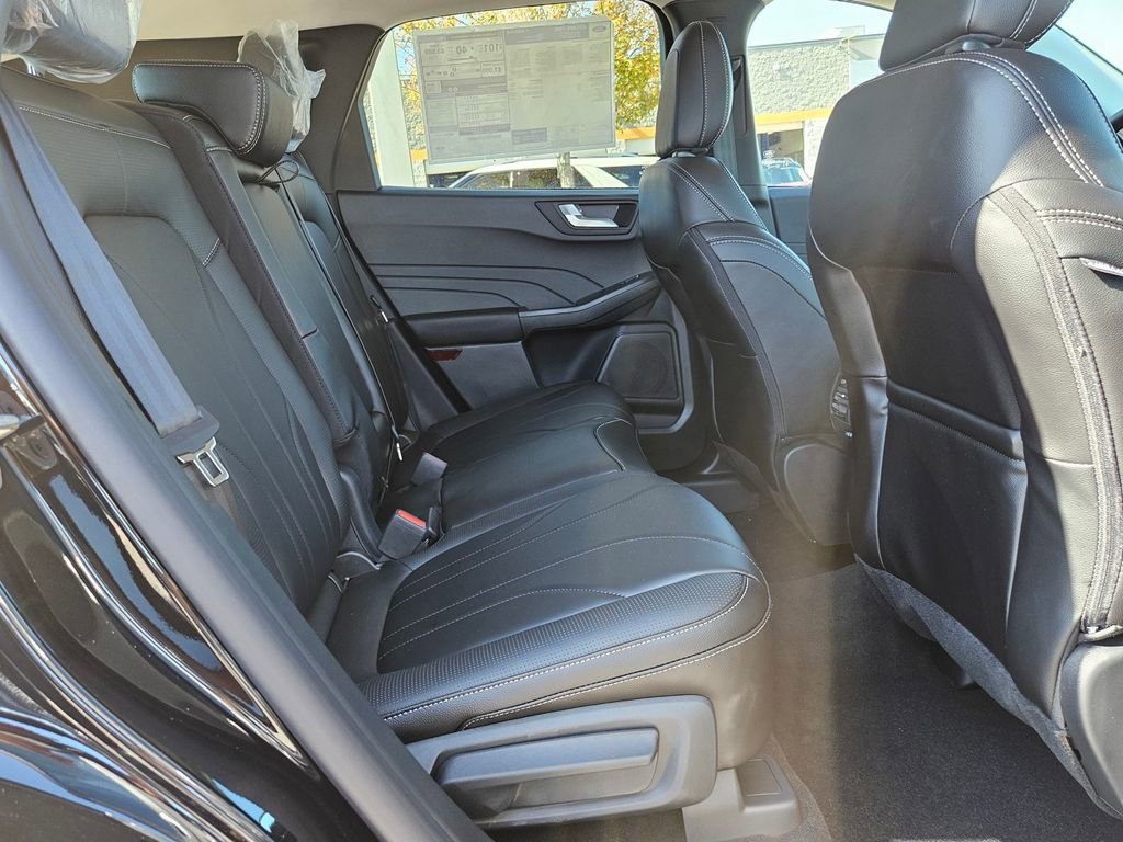 New 2026 Ford Escape SE w/ PHEV Premium Package image 30