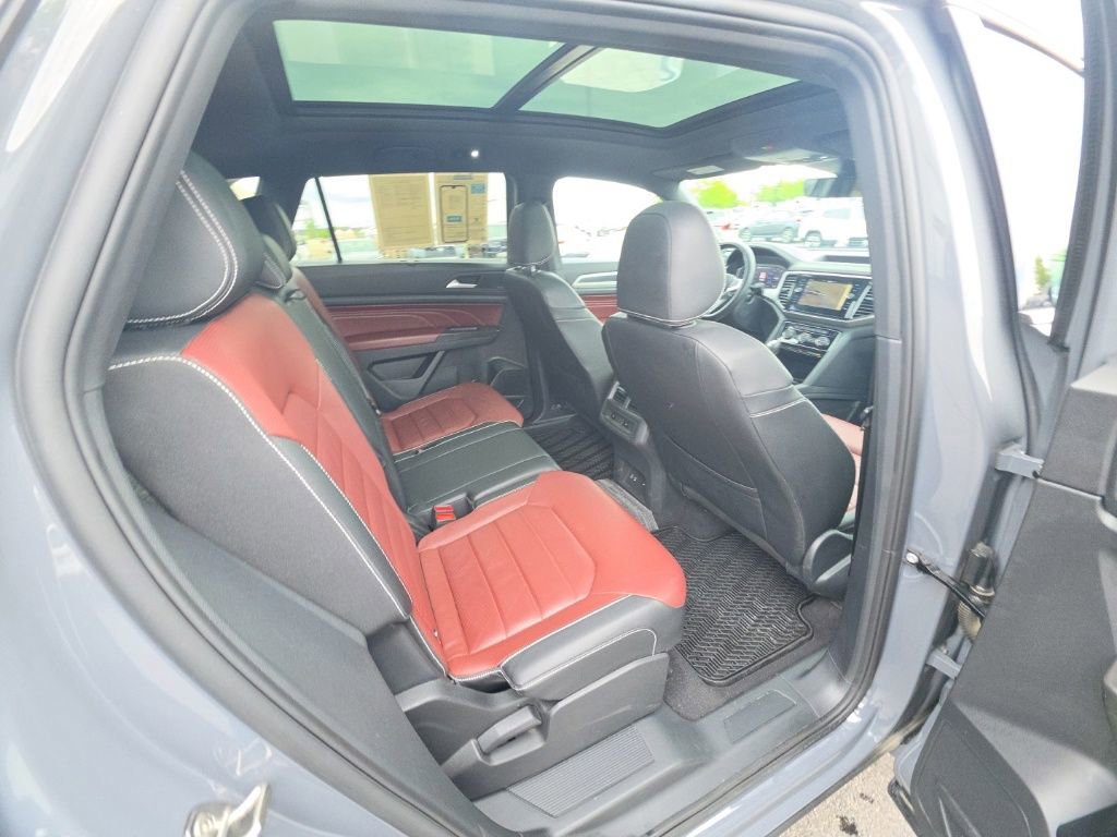 Used 2023 Volkswagen Atlas Cross Sport SEL Premium R-Line AWD/4WD image 27