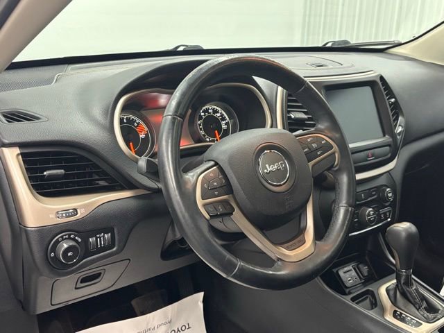Used 2016 Jeep Cherokee High Altitude image 16
