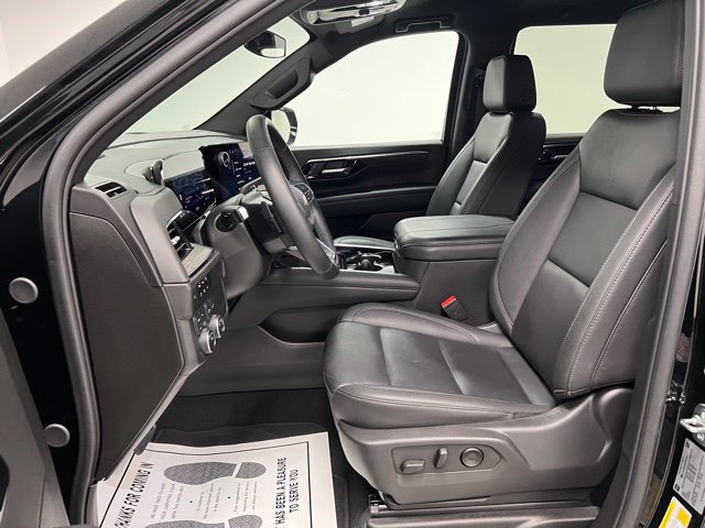 Used 2025 Chevrolet Tahoe LT AWD/4WD image 15